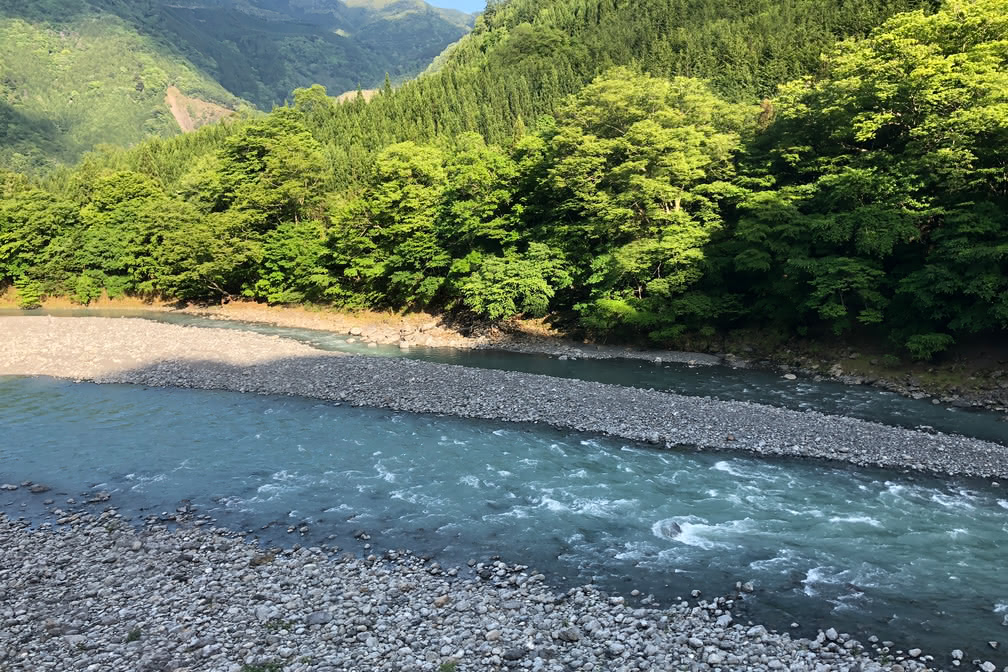 寸又峡